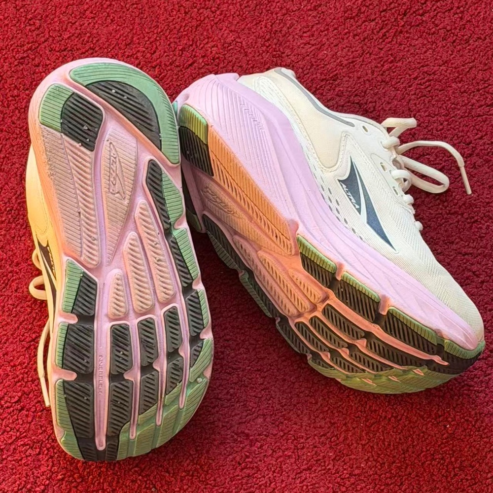 Altra Via Olympus Running Shoes Womens Size 7 - Orchid - Picture 4 of 5